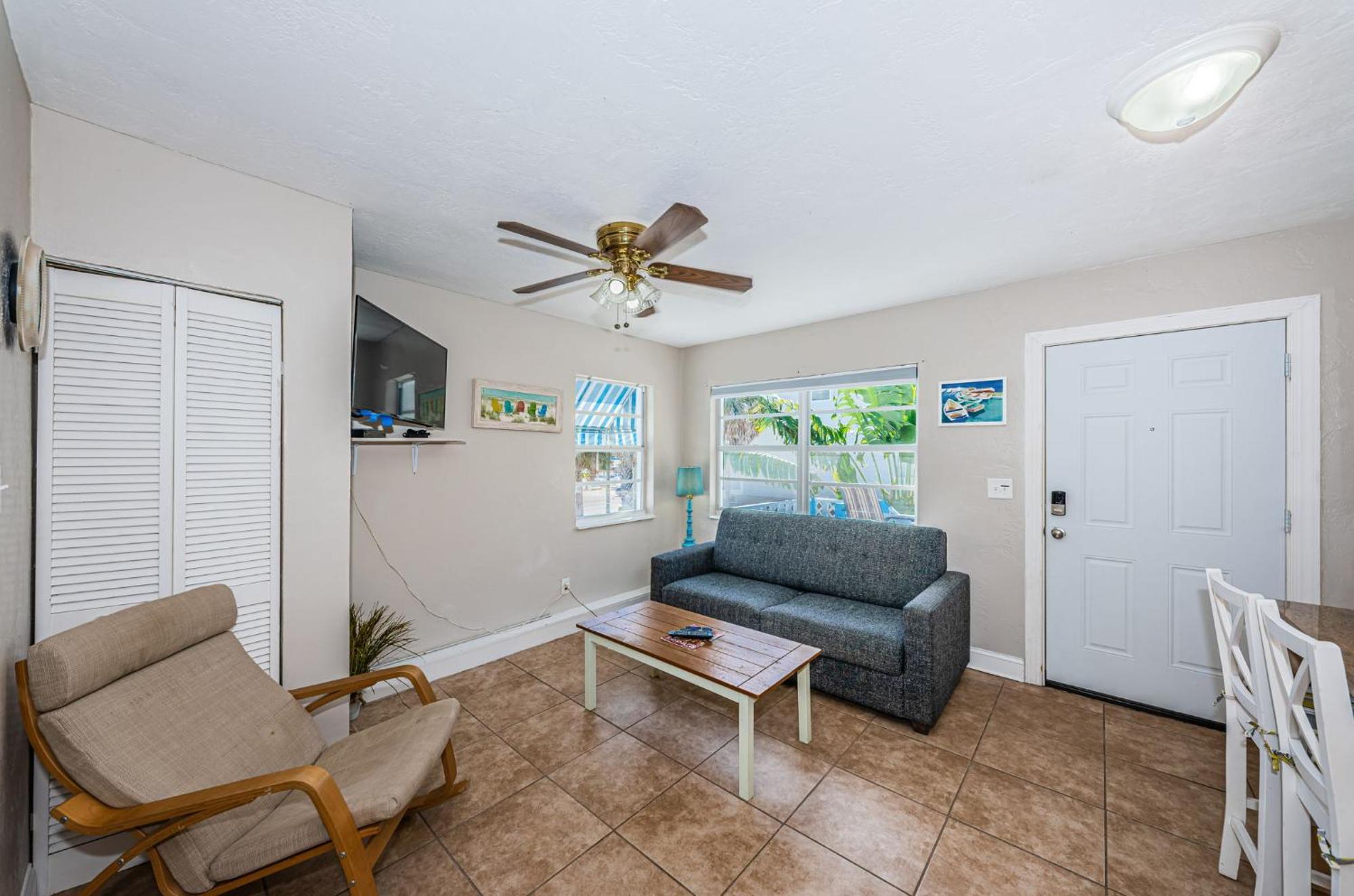 Blue Water Beachside Villa 6 Clearwater Beach Exterior photo
